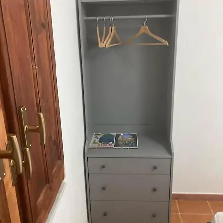 Private Tranquil 2-bed In Sicily *