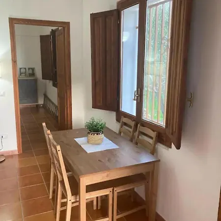 Private Tranquil 2-bed In Sicily